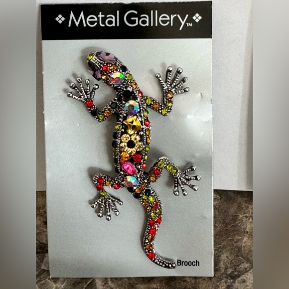 Metal Gallery Silver Tone Metal Multi Color Rhinestones Lizard Brooch New - Picture 1 of 2